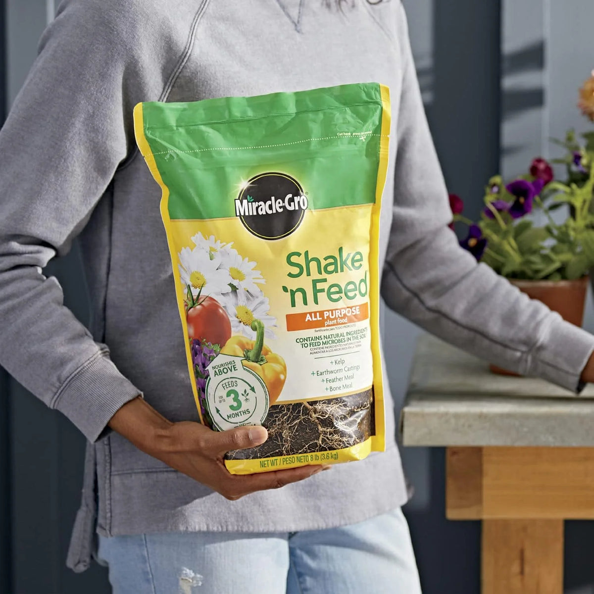 Miracle-Gro Shake 'N Feed All Purpose Plant Food - Outdoor and Indoor Plant Food for In-Ground and Containers, Feeds for up to 3 Months, 8 lbs. (Pack of 4)